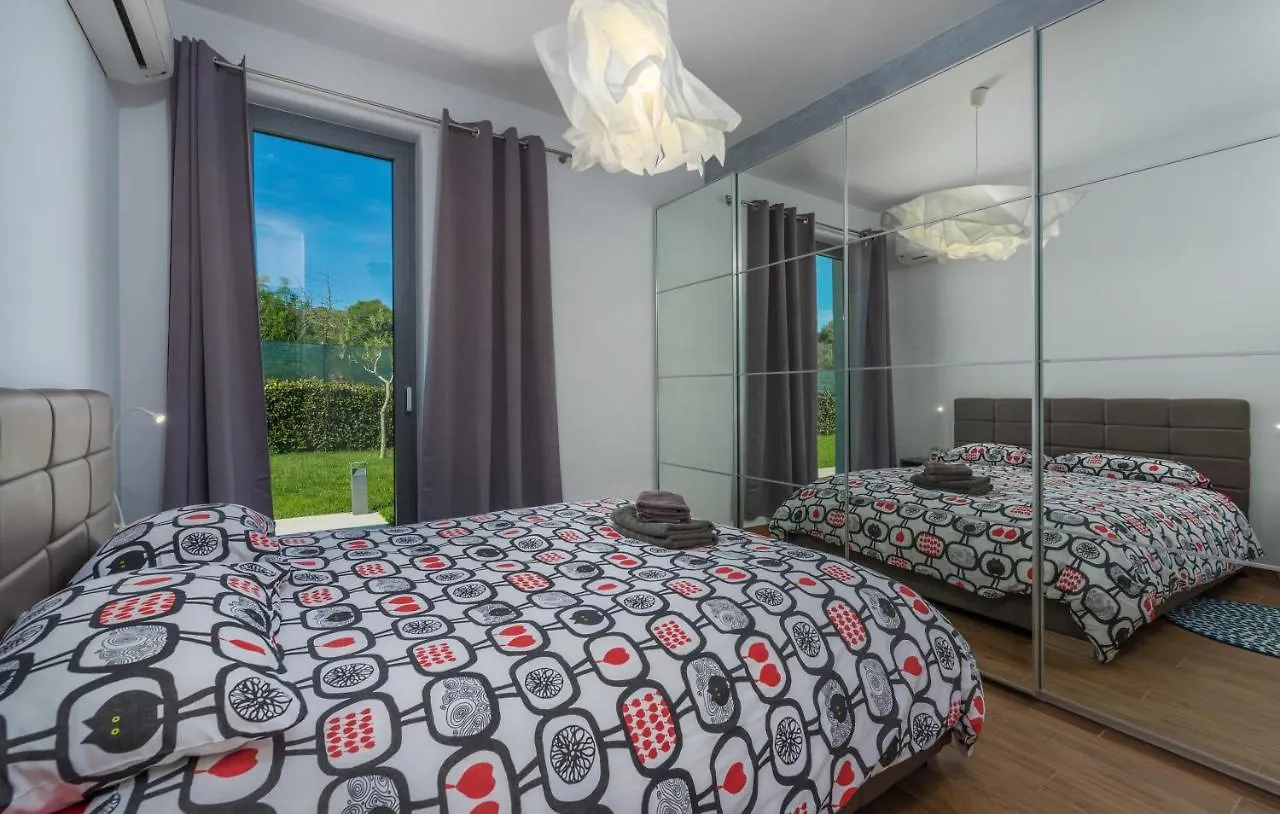 Villa Lagoderan Rovinj 0*,  Croatia